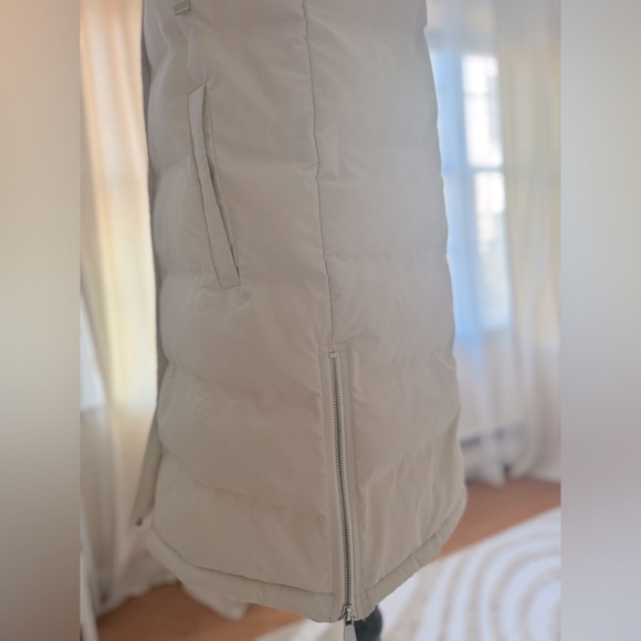 Zara Puffer Vest - Picture 5 of 8